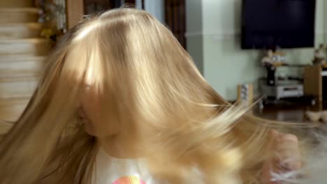 Funny-girl-move-her-long-hair