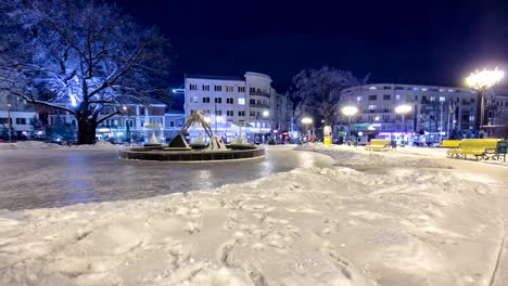 Monument-to-lovers-winter-timelapse-in-Kharkov,-Ukraine