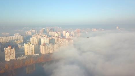 Kiev-en-la-niebla-por-el-drone