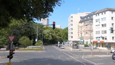 Flying-through-the-streets-of-Frankfurt