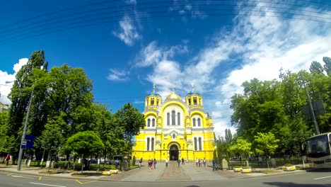 St-Volodymyr's-Cathedral-at-night.-Kyiv,-Ukraine