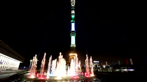 Torre-de-la-televisión-(Ostankino)-por-la-noche,-Moscú,-Rusia