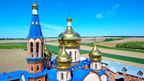 Orthodoxe-Kloster-Blick-aus-der-Luft-Ukraine