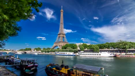 Der-Eiffel-Turm-Timelapse-Hyperlapse-von-Damm-am-Fluss-Seine-in-Paris