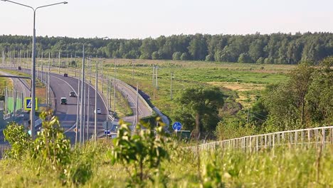 Camino-de-la-calle-de-la-ciudad-de-Moscú