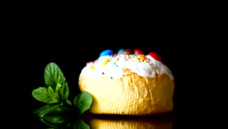 homemade-sweet-cake-in-the-glaze-on-a-black