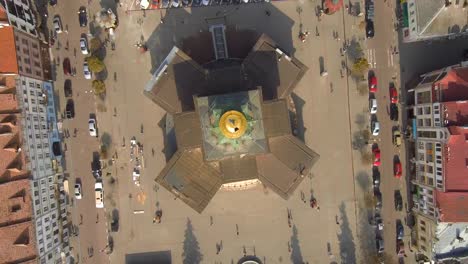 The-historic-center-of-Ivano-Frankivsk-city,-Ukraine,-with-city-hall-building.