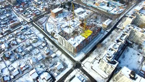 Grúas-de-elevación-y-la-actividad-de-edificio