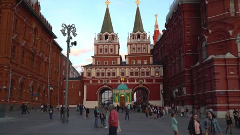 Voskresenskie-Vorota,-Roter-Platz,-Moskau,-Russland.-Abend-Blick-auf-den-Platz