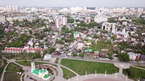 Aerial-view-of-Admiralty-square-of-Voronezh-with-Assumption-Church