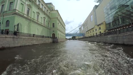 Passing-under-the-bridge-Palace-Embankment-near-the-Summer-Garden