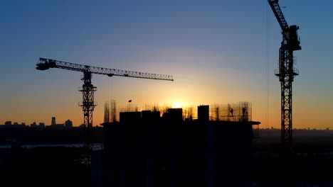 Building-under-construction-with-workers