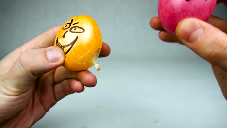 Traditional-Easter-game-egg-dumping-or-jarping-competition-with-Decorated-eggs-during-Christian-festival-Pascha-or-Resurrection-Sunday,-eggs-beat-each-other