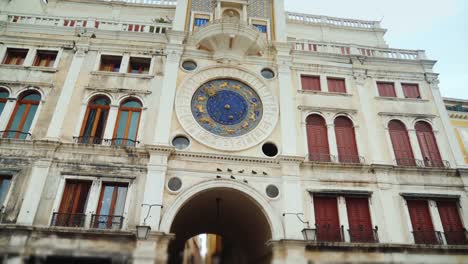 Unique-clock-of-the-Middle-Ages-on-the-clock-tower-of-Saint-Mark-in-Venice