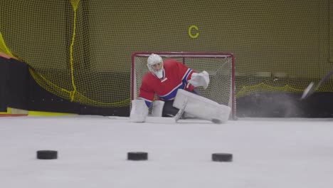 Hockey-Torwart-Üben