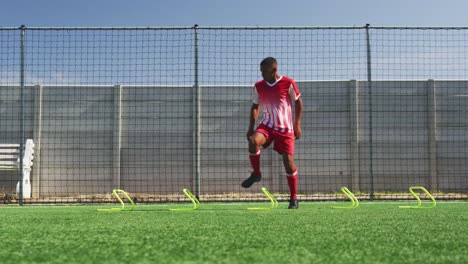 Soccer-players-training-on-field