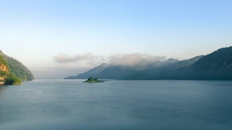 morning-lake-over-dam