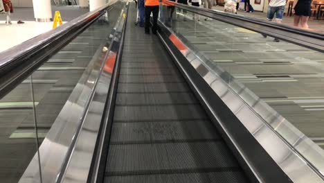 Slide-way-for-walking-in-airport