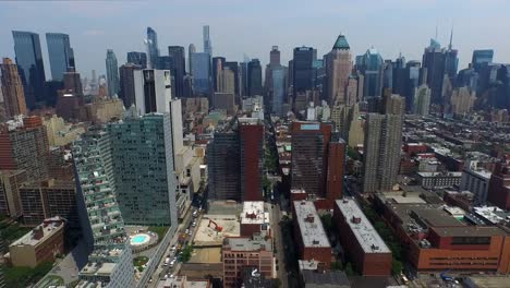 Nueva-York-antena-disparo-panorámica-visión-derecha-Mercedes-casa-de-lujo