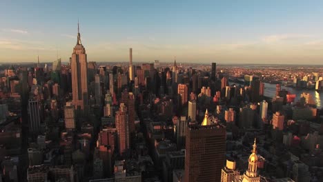 Sunset-Shot-Of-Empire-State-Building-And-432-Park-Ave