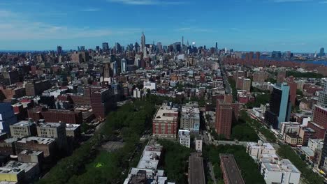 NYC-Aerial-Shot-fliegen-Central-Park-vorbei-Richtung-Downtown