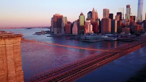 Flug-über-die-Brooklyn-Bridge