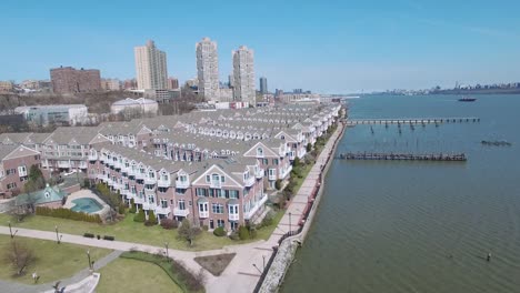 Southbound-Aerial-Flyover-Of-Condos-On-River-Road-NJ-Hudson-County