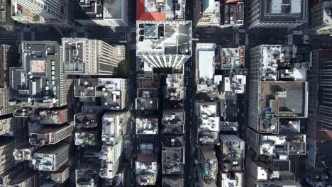 NYC-Zoom-nach-unten-auf-Eigentumswohnungen-Midtown-Antenne