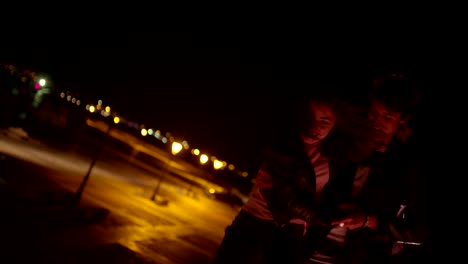 Young-couple-having-a-romantic-urban-night-date