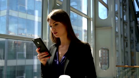 Business-woman-with-coffee