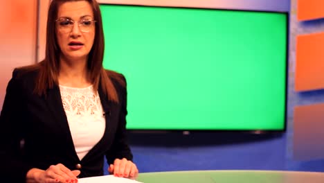 TV-presenter-,Green-Screen-background