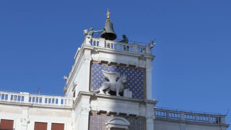 Torre-del-reloj-en-la-Plaza-San-Marco-Venecia-Italia-Venecia