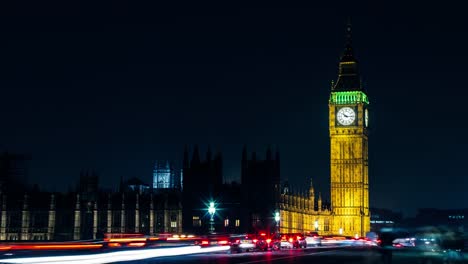 London-Big-Ben-At-Night-Light-Trails-Time-Lapse