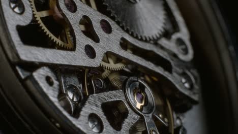 Watch-tourbillon-rotating-macro-slowmotion