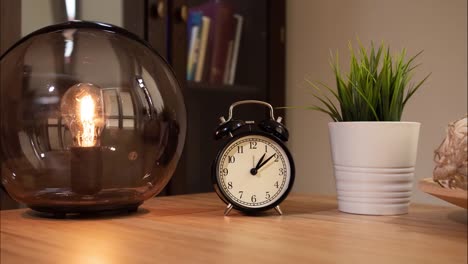 Alarm-Clock-Time-Lapse-Moving-Hands-with-dolly-motion.