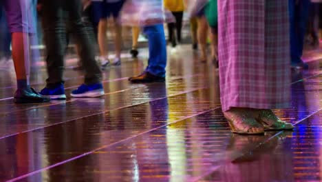 night-shanghai-pedestrian-street-nanjing-road-wet-floor-4k-timelapse-china