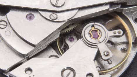 Macro-Mechanism-of-the-stopwatch