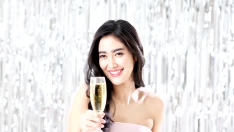 Woman-drinking-champagne-at-night-party,-Woman-with-party,-new-year,-celebration-concept.