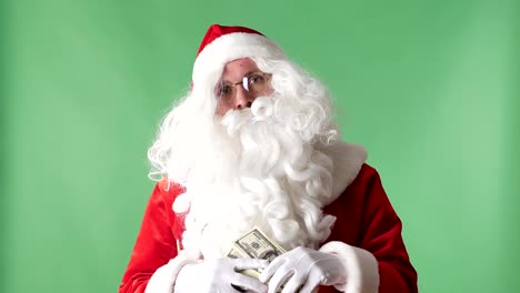 Satisfecho-Santa-Claus-lanzando-billetes-de-una-lluvia-de-dinero-de-paquete,-concepto,-chromakey-verde-en-el-fondo