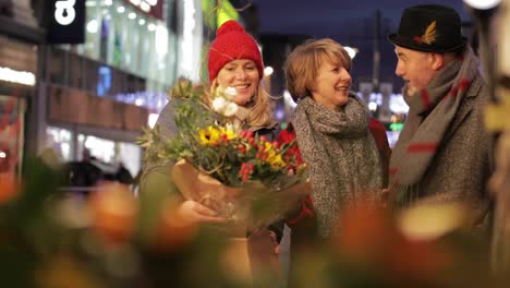 Friends-Shopping-At-Christmas-Market