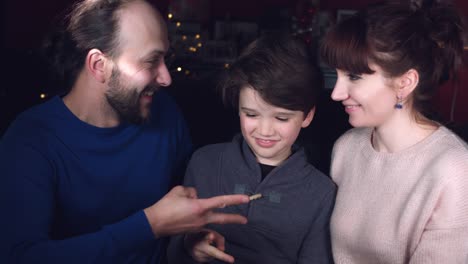 4k-Authentic-Shot-of-a-Family-Playing-Paper,-Scissors,-Rock