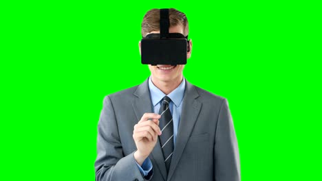 Geschäftsmann-mit-virtuellen-Gläser