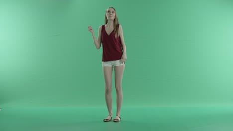 Schönes-Mädchen-Tanzen-auf-green-screen