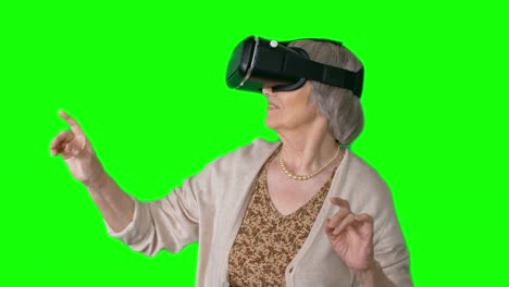 Elderly-Woman-Experiencing-Virtual-Reality
