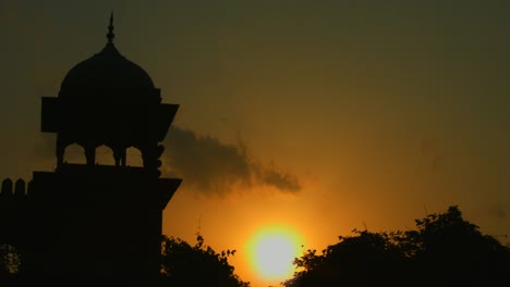 Locked-on-shot-of-mosque-at-sunset,-Jama-Masjid,-Delhi,-India