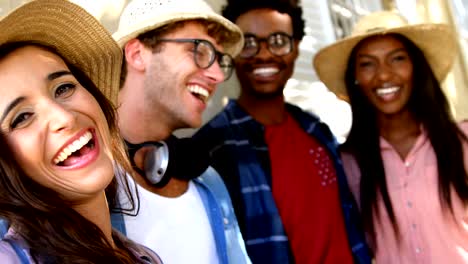 Portrait-of-young-hipsters-are-laughing