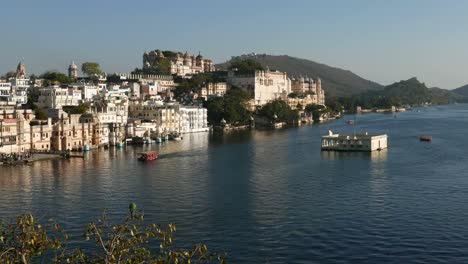 Udaipur-cityscape,-Rajasthan,-India.