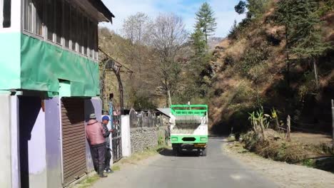 Driving-POV-hyper-time-lapse-through-Himalayan-highway-roads