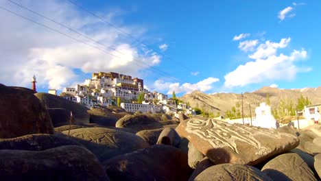 Tiempo-lapso-Thikse-monasterio,-Leh-Ladakh,-India