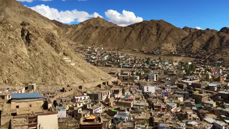 Palacio-de-Leh-en-la-ciudad-de-Leh-Ladakh,-India